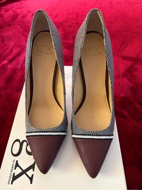 Women’s pumps